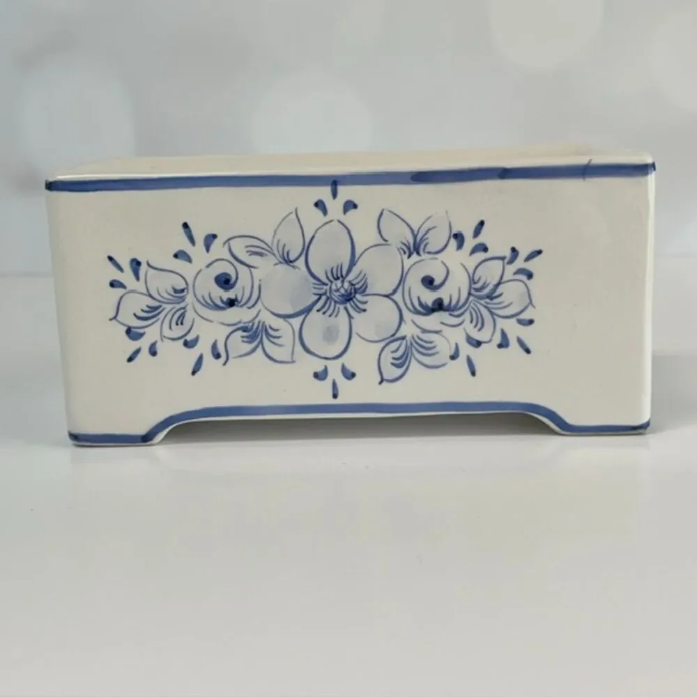 Vintage ELPA Alcobaca S.A. Leart Co Blue White Flower Brick Vase Portugal 558